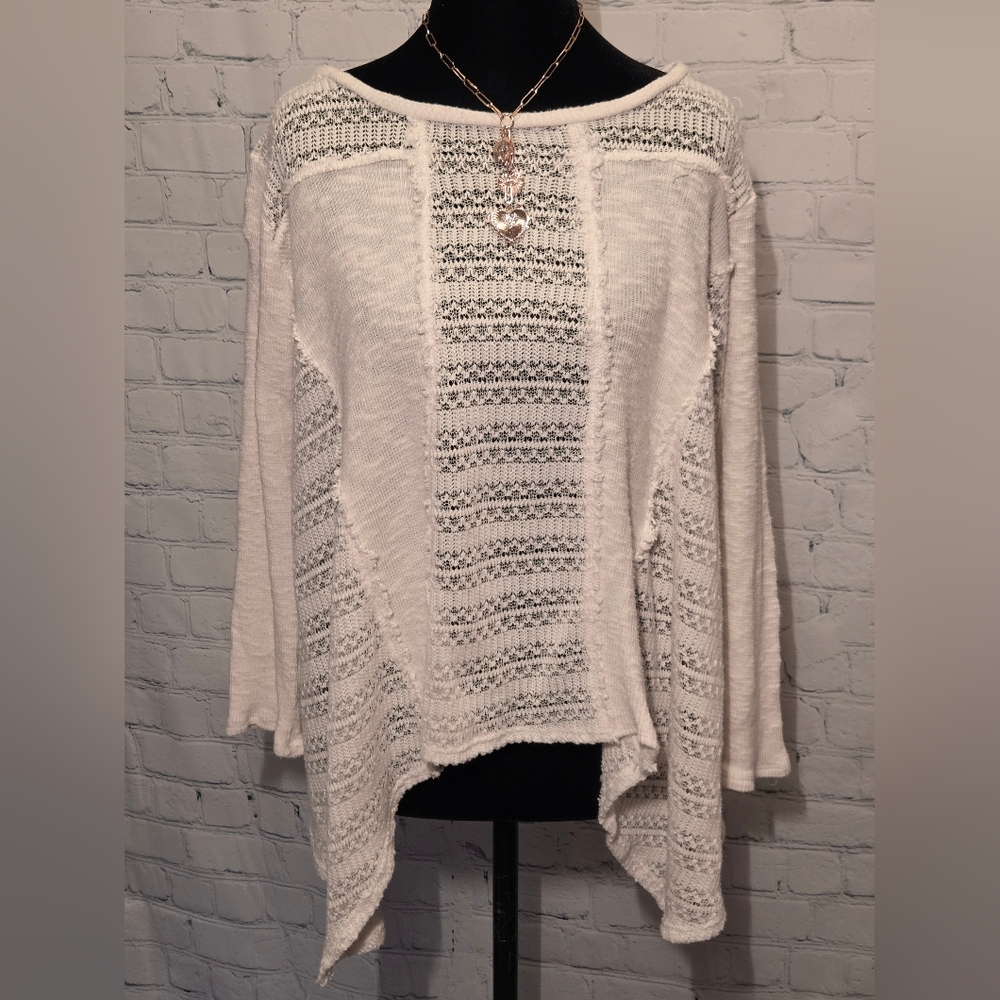 Blu Pepper Sz Small Ivory‎ Knit Sweater
